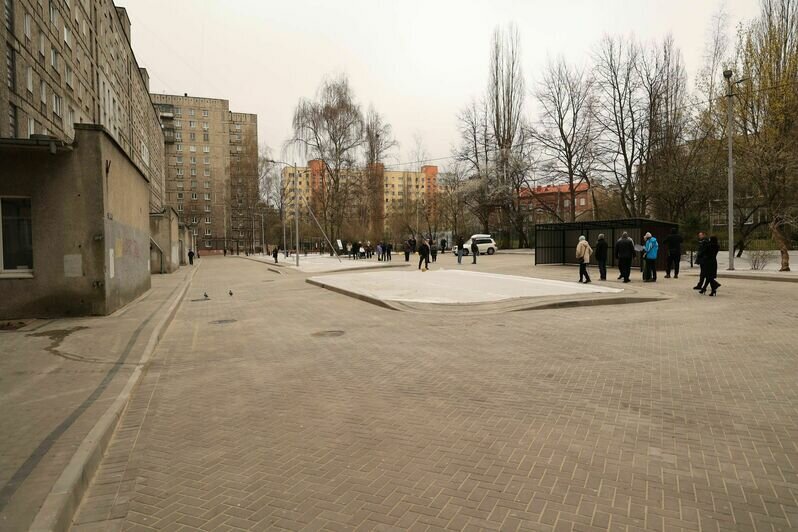 В Калининграде отремонтировали двор, который выглядел «как после бомбёжки» - Новости Калининграда | Фото предоставлено администрацией Калининграда