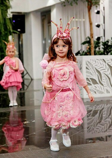 Шить, творить, побеждать: юные дизайнеры из Калининграда покорили сцену столицы - Новости Калининграда