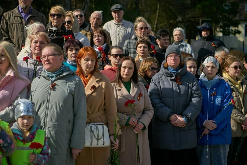 В Светлогорске в день взятия Раушена открыли бюст Герою Советского Союза Полищуку (фото) - Новости Калининграда | Фото: Евгений Гладков
