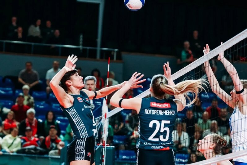 Моменты игры. | Фото: ВК «Локомотив»