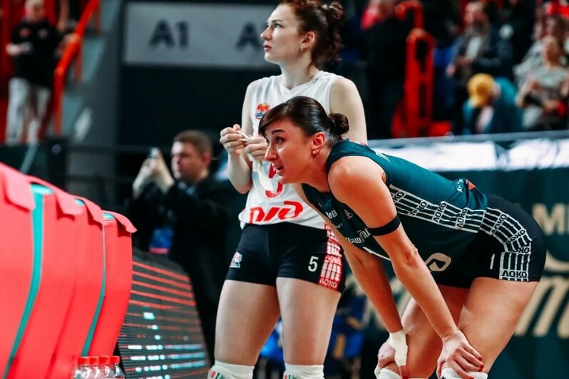 Моменты игры. | Фото: ВК «Локомотив»