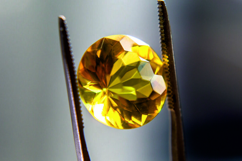 Калининградский янтарный комбинат удвоит выпуск ювелирных изделий с алмазной огранкой - Новости Калининграда | Фото: пресс-служба комбината