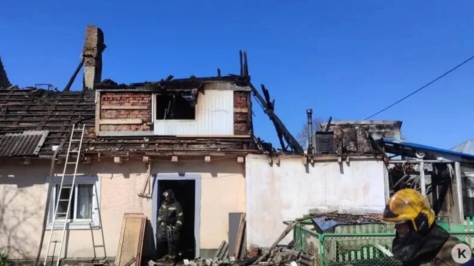 «Я могла только кричать: где сын?!»: семья погорельцев из Комсомольска рассказала подробности о пожаре (фото, видео) - Новости Калининграда | Фото: Татьяна