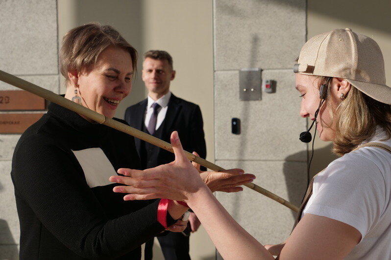 В Калининграде зрители спектакля на один вечер стали киноактёрами, критиками, акробатами и путешественниками во времени - Новости Калининграда | Фото: пресс-служба филиала Российского государственного института сценических искусств в Калининграде