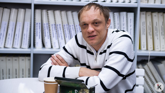 Открыть двери в мир заново: как в калининградской библиотеке учат незрячих верить в себя (фото) - Новости Калининграда | Фото: Александр Подгорчук / «Клопс»