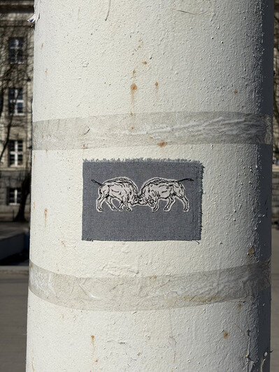 Каштаны, чайки, котики и аисты: на улицах Калининграда и области появились необычные вышитые картины (фото) - Новости Калининграда | Фото: Валерия Конах