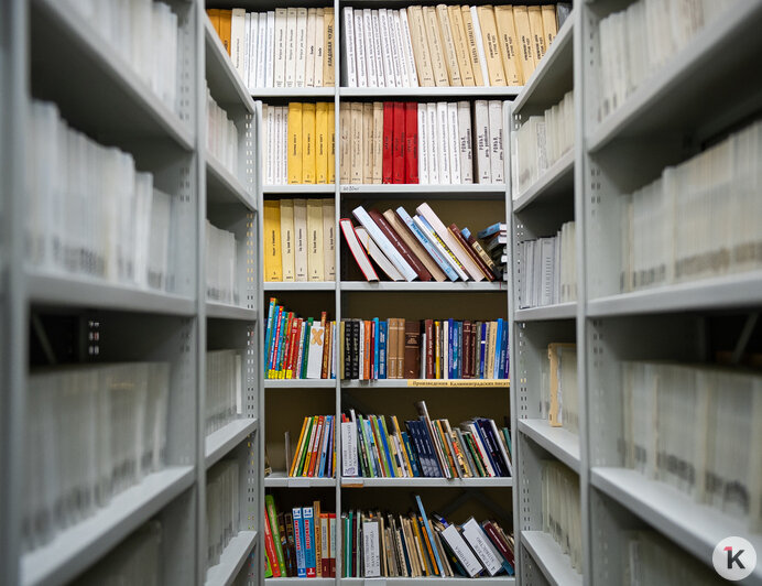 Открыть двери в мир заново: как в калининградской библиотеке учат незрячих верить в себя (фото) - Новости Калининграда | Фото: Александр Подгорчук / «Клопс»