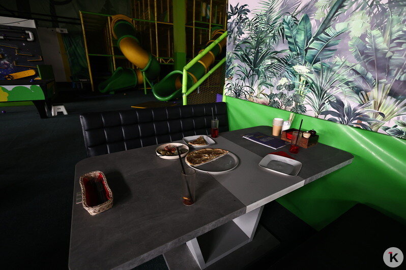 Огонь не тронул детский центр в «Гианте», но ущерб «Арлепарку» составил порядка 70 миллионов - Новости Калининграда | Фото: Александр Подгорчук / Архив «Клопс»