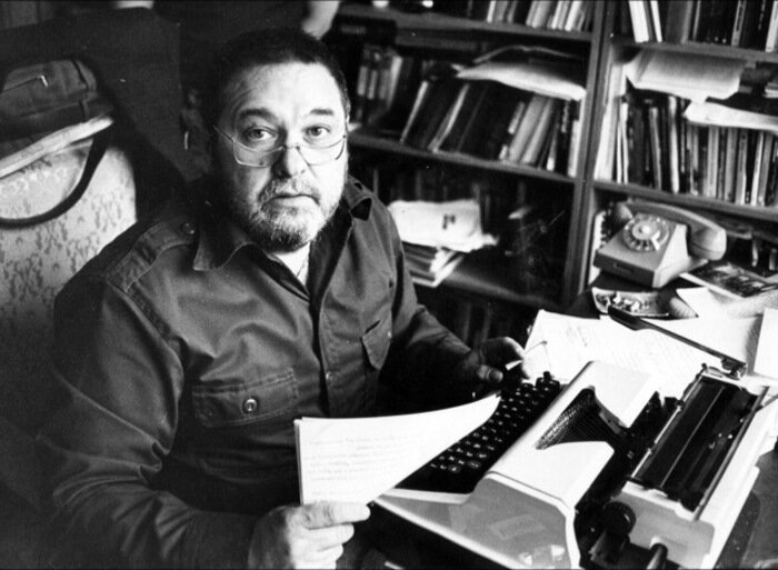 Юлиан Семёнов считал, что журналист – по сути, светский проповедник, главная обязанность которого – нести людям правду | Фото: архив героя публикации