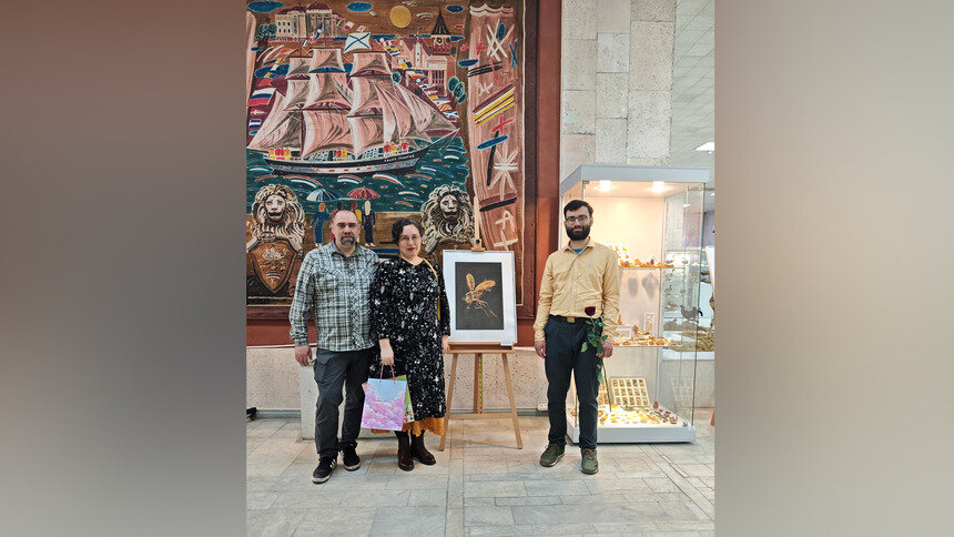 250 снимков ради одной работы: калининградский фотограф с помощью микроскопа запечатлел насекомых в янтаре - Новости Калининграда | Фото: Дмитрий Худенко 