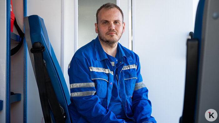 Сердце меж двумя ритмами: калининградский фельдшер — о странных вызовах, спасённых пациентах и рок-музыке (фото)    - Новости Калининграда | Фото: Александр Подгорчук / «Клопс»