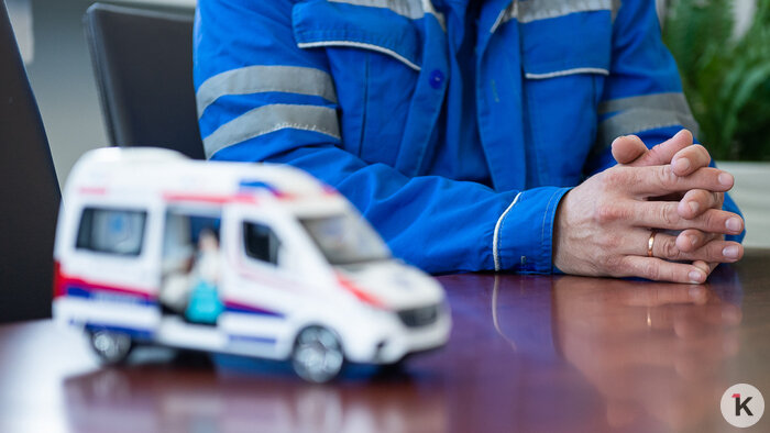 Сердце меж двумя ритмами: калининградский фельдшер — о странных вызовах, спасённых пациентах и рок-музыке (фото)    - Новости Калининграда | Фото: Александр Подгорчук / «Клопс»