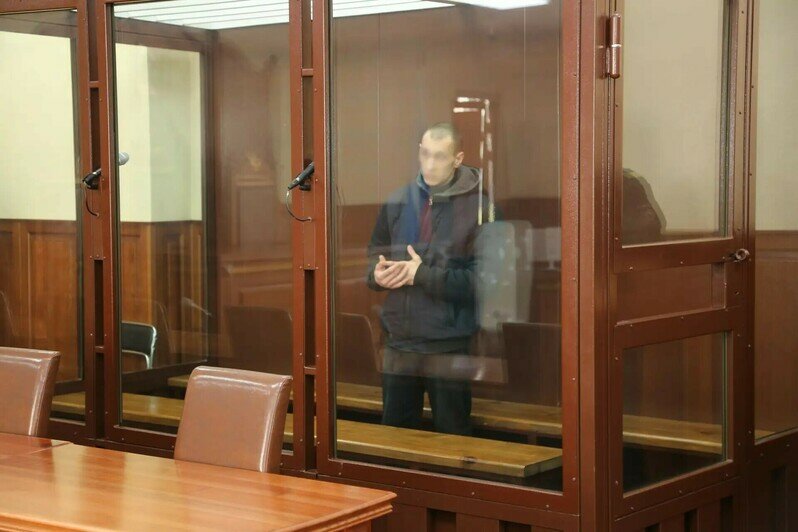 В Советске вынесли приговор мужчине, который преследовал 6-летнюю девочку и раздел её в подъезде - Новости Калининграда | Фото: пресс-служба Калининградского областного суда