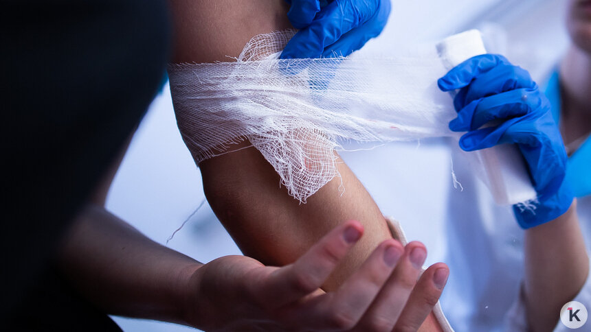 В Калининградской области начинается массовое обучение жителей навыкам оказания первой медицинской помощи   - Новости Калининграда | Фото: Александр Подгорчук / Архив «Клопс»