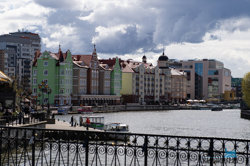 Яркие точки острова Канта — новая скульптура и Дом Советов