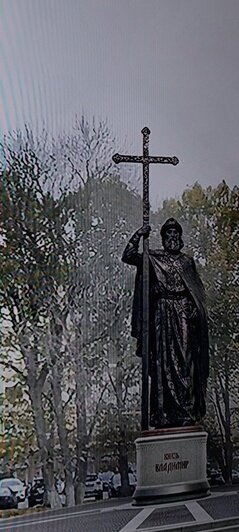 Совет по культуре одобрил проект памятника князю Владимиру на площади Победы в Калининграде (эскизы) - Новости Калининграда | Фото: материалы презентации