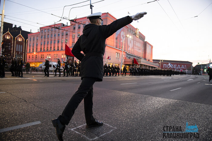 Подготовка к 9 Мая: фоторепортаж с первой репетиции парада в Калининграде