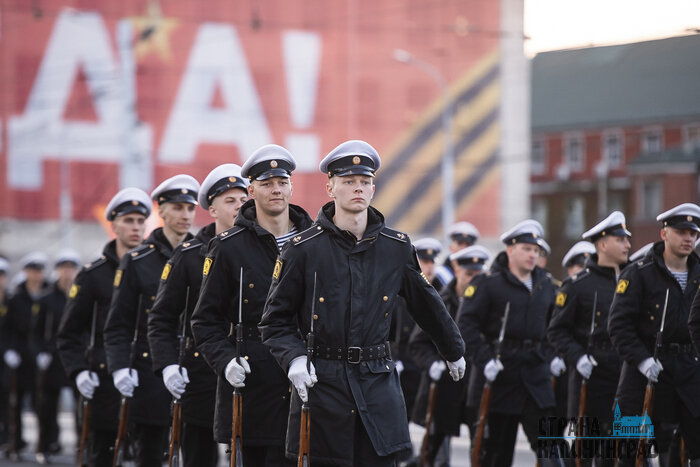 Подготовка к 9 Мая: фоторепортаж с первой репетиции парада в Калининграде