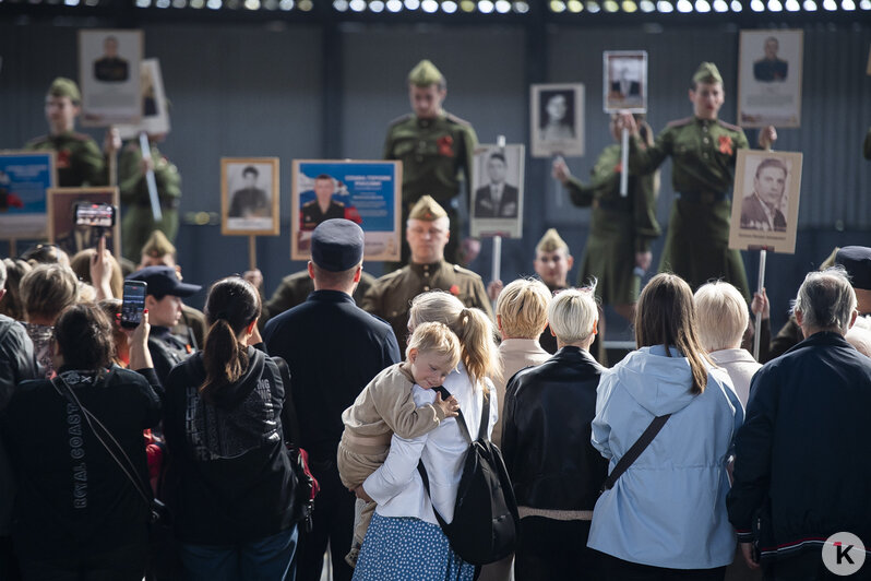 На Южном вокзале Калининграда концертом встретили «Эшелон Победы» (фоторепортаж) - Новости Калининграда | Фото: Александр Подгорчук / «Клопс»