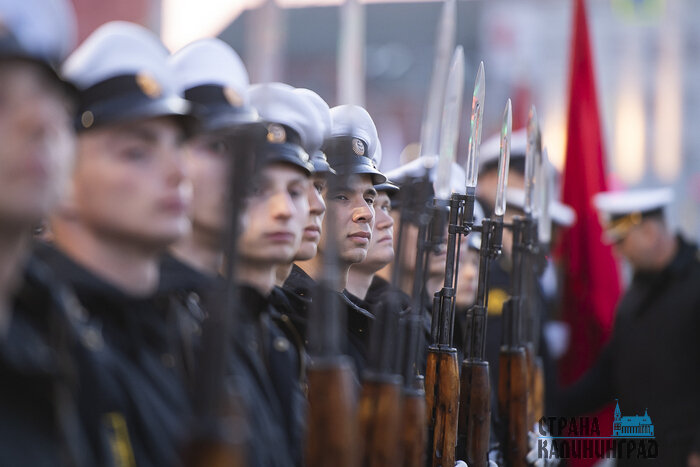 Подготовка к 9 Мая: фоторепортаж с первой репетиции парада в Калининграде