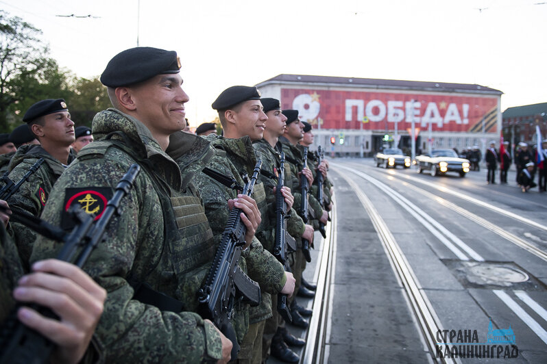 Подготовка к 9 Мая: фоторепортаж с первой репетиции парада в Калининграде