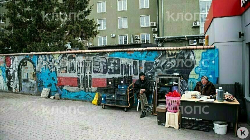 Ждала Бима до утра: продавщица с Северного вокзала провела бессонную ночь на месте снесённой палатки (фото)  - Новости Калининграда | Фото: Александр Подгорчук / «Клопс»
