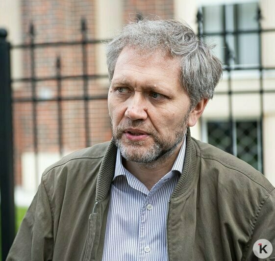 Что мешает Калининграду избавиться от пробок и хаоса с парковками: «Клопс» прогулялся с экспертом по центру - Новости Калининграда | Фото: Александр Подгорчук / «Клопс»