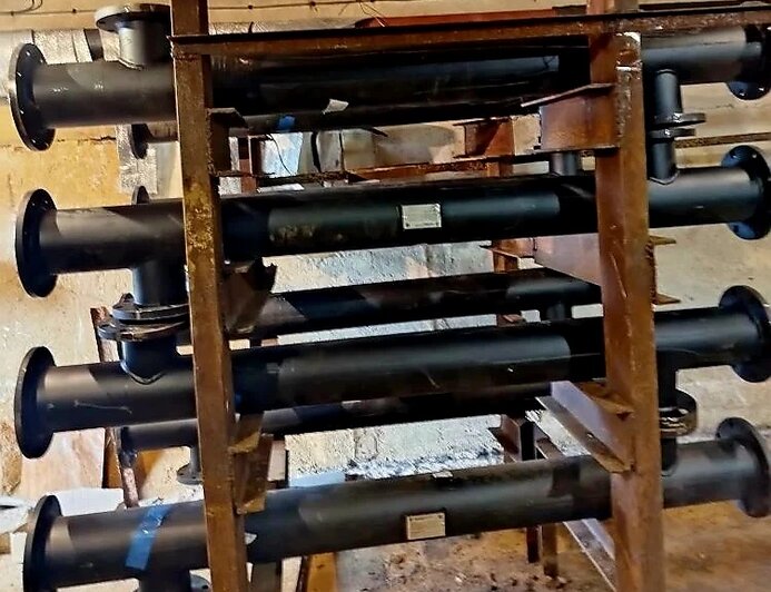 В Советске, где жители дома три месяца ждут горячую воду, начали ремонт теплоузла (фото) - Новости Калининграда | Фото: представитель УК / домовой чат в «Макс»
