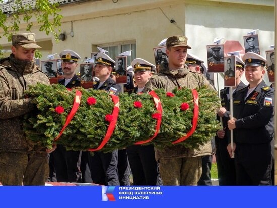В посёлке Донское зажгли «Маяки Победы»: новая традиция, объединившая сердца - Новости Калининграда