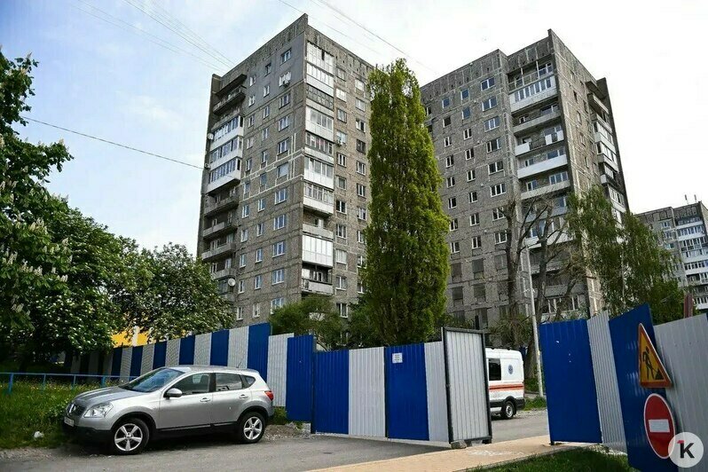 Громкоговоритель и вода в баклажках: как живёт непокорная высотка на Московском, 68 (фото) - Новости Калининграда | Фото: Александр Подгорчук / «Клопс»