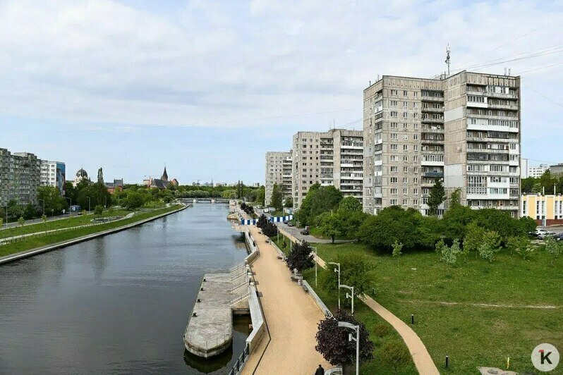 Громкоговоритель и вода в баклажках: как живёт непокорная высотка на Московском, 68 (фото) - Новости Калининграда | Фото: Александр Подгорчук / «Клопс»