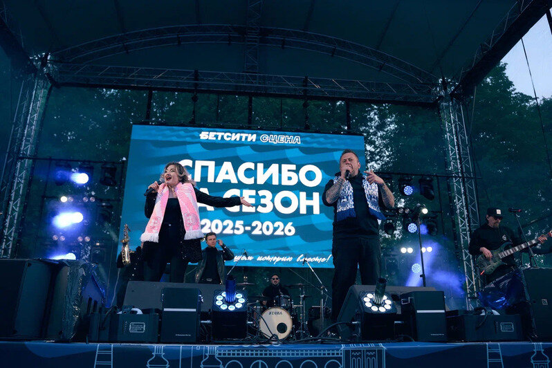 Несколько тысяч человек пришли на остров Канта поздравить «Балтику» с лучшим в истории сезоном в РПЛ (фото) - Новости Калининграда | Фото предоставлено клубом