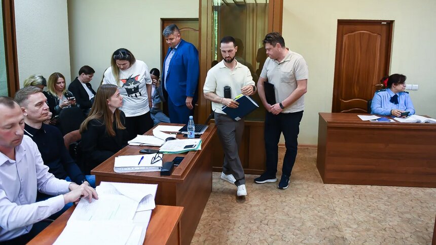 В Калининграде продолжается слушание по уголовному делу против экс-директора Фонда капремонта - Новости Калининграда | Фото: Александр Подгорчук / «Клопс»