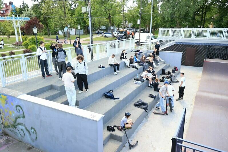 Больше безопасных трюков: в Калининграде открыли обновлённый скейт-парк на Верхнем озере (фото) - Новости Калининграда | Фото предоставлено администрацией Калининграда