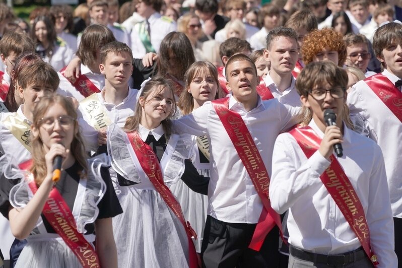  Торжественные мероприятия в школе № 10 Калининграда | Фото: правительство Калининградской области