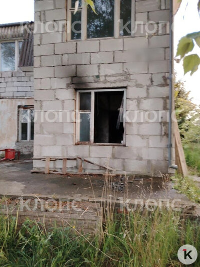 После первого пожара дом можно было восстановить | Фото: предоставила Анна 
