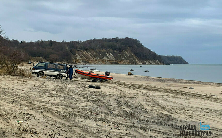 На пляж в Филинской бухте приезжает много людей | Фото: архив «СК»