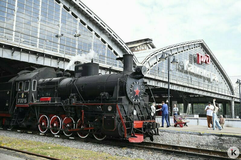 Из Калининграда в Багратионовск запустили ретропаровоз: что ждёт пассажиров и сколько стоят билеты (фоторепортаж)  - Новости Калининграда | Фото: Александр Подгорчук / «Клопс»