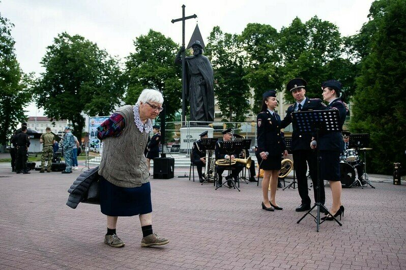«Один день с полицией»: на площади Победы отметили 308-летие МВД (фоторепортаж) - Новости Калининграда | Фото: Александр Подгорчук / «Клопс»