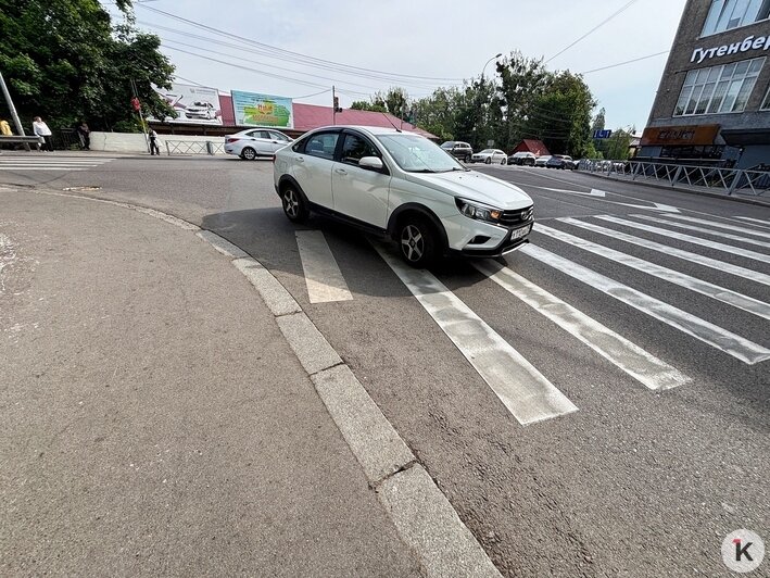 В центре Калининграда разделили потоки машин и пешеходов: почему это решение вызвало вопросы - Новости Калининграда | Фото: Александр Подгорчук / «Клопс»