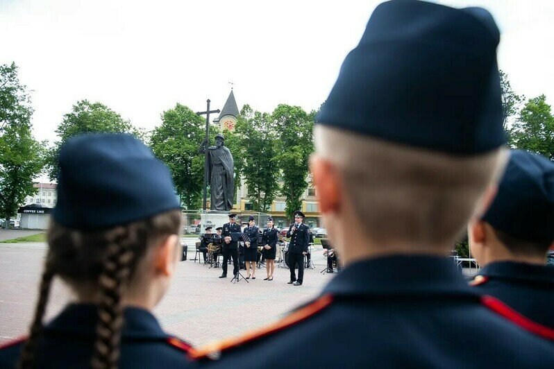 «Один день с полицией»: на площади Победы отметили 308-летие МВД (фоторепортаж) - Новости Калининграда | Фото: Александр Подгорчук / «Клопс»
