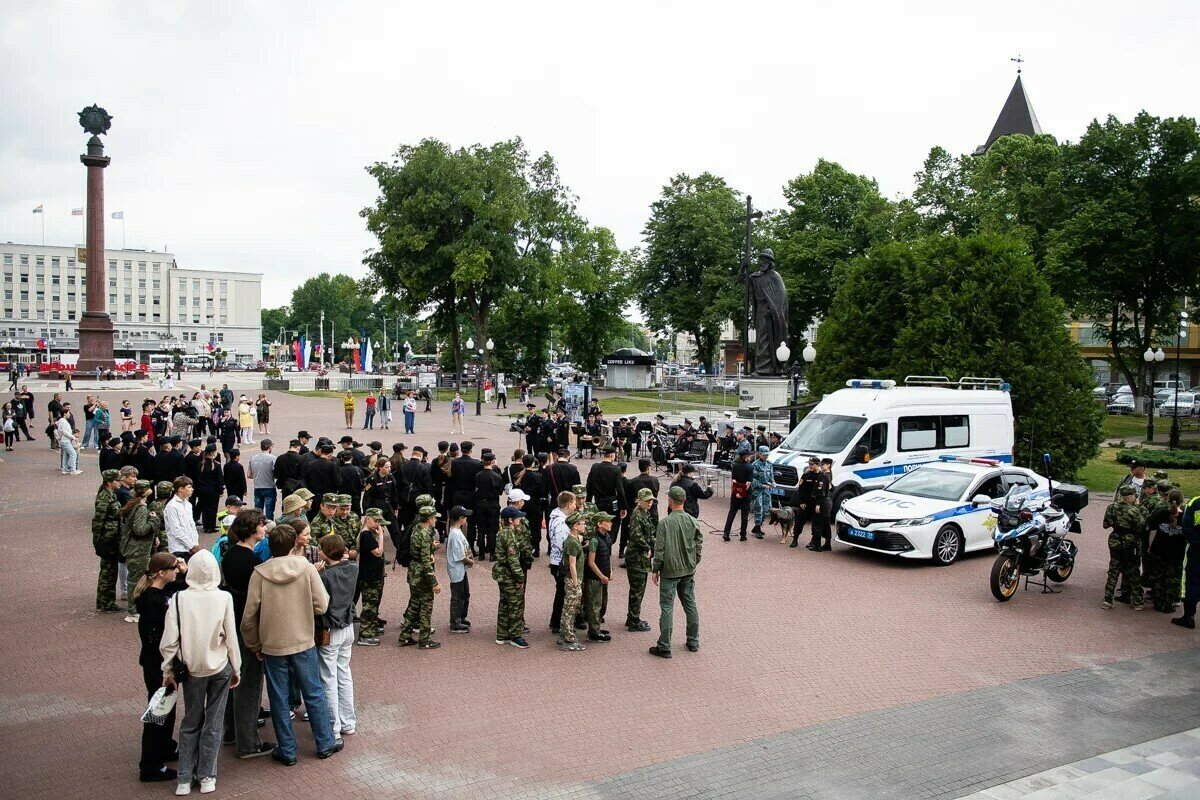 «Один день с полицией»: на площади Победы отметили 308-летие МВД (фоторепортаж) - Новости Калининграда | Фото: Александр Подгорчук / «Клопс»