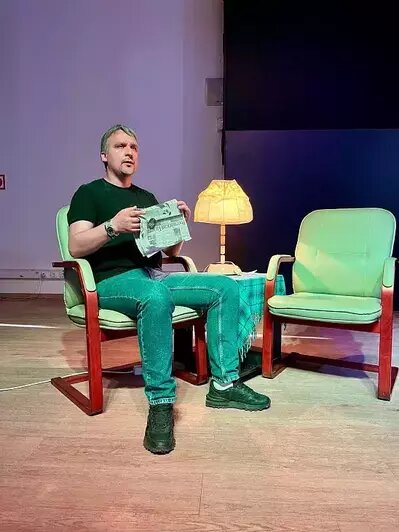 Сцены из спектакля. | Фото: БФУ им. И. Канта