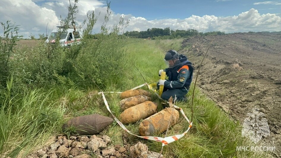 В Калининградской области уничтожили шесть 100-килограммовых авиабомб (фото, видео) - Новости Калининграда | Фото: сообщество управления МЧС по Калининградской области / «ВКонтакте»