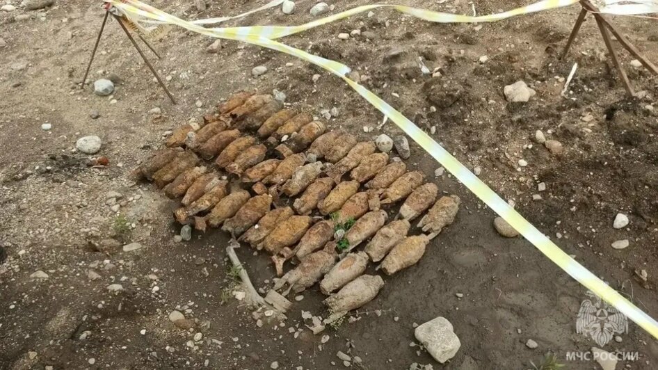 В двух районах Калининградской области нашли 42 авиабомбы времён войны (фото, видео) - Новости Калининграда | Фото: сообщество управления МЧС по Калининградской области / «ВКонтакте»