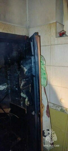 В калининградском СНТ «Ромашка» обгорел мужчина, парившийся в домашней бане - Новости Калининграда | Фото: канал управления МЧС России по Калининградской области / Макс
