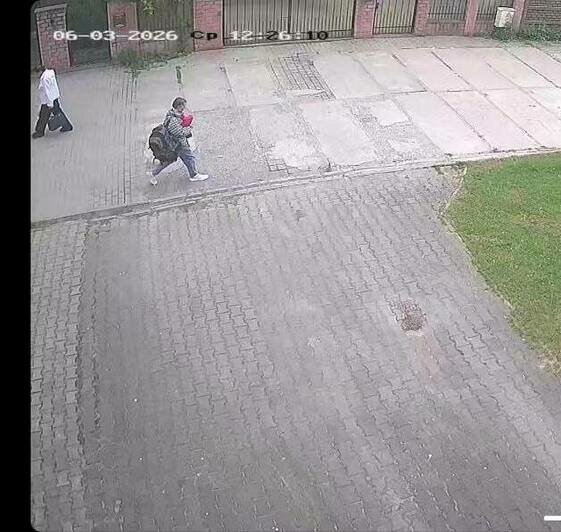 Камеры сняли последние минуты маршрута: в Калининграде ищут загадочно пропавшую 26-летнюю девушку (видео) - Новости Калининграда | Фото: камеры наблюдения 