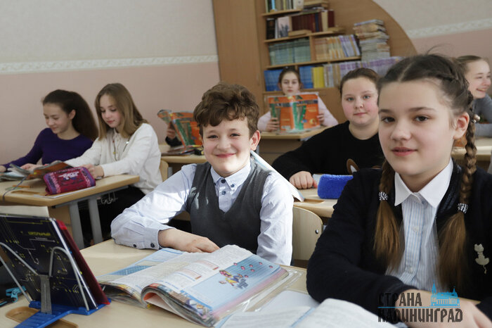 Дети, подростки много читают – просто в другом виде | Фото: архив «СК»