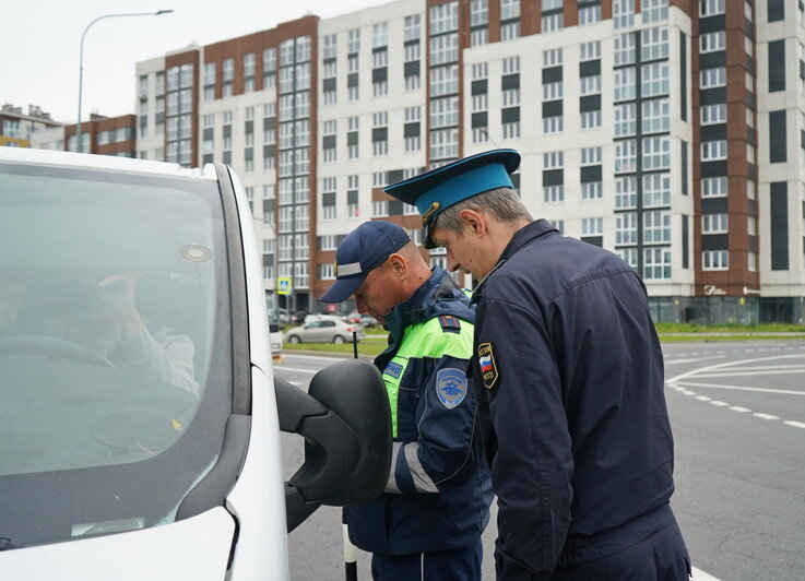 Автомобили калининградцев арестовали из‑за долгов: сумма превысила 3 млн рублей - Новости Калининграда | Фото: пресс-служба УФССП России по Калининградской области