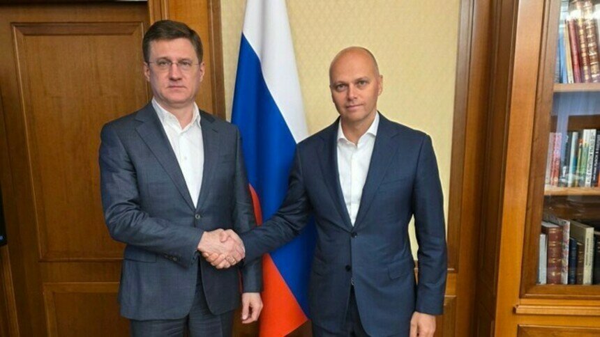 Вице-премьер российского правительства обсудил с губернатором ситуацию с топливом в Калининградской области. | Фото: правительство России